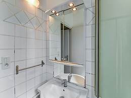 Gite le Chene Vert in a Holiday Park