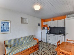 Gite le Chene Vert in a Holiday Park