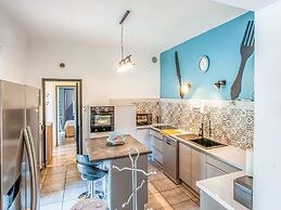 Lovely Holiday Home With Private Pool