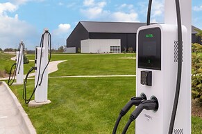 Fairfield by Marriott Inn & Suites Norwalk