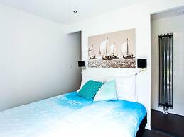 Modern Holiday Home With Roof Terrace