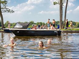 Chalet in Giethoorn for 6 Person