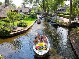 Chalet in Giethoorn for 6 Person