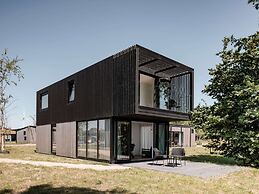 Luxurious Lodge in a Holiday Park
