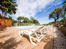 Picturesque Flat With Swimming Pool