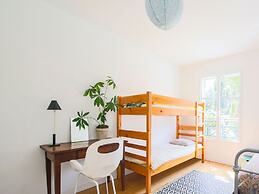 Picturesque Flat With Swimming Pool
