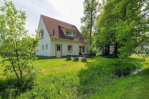 Spacious Stay With Sauna