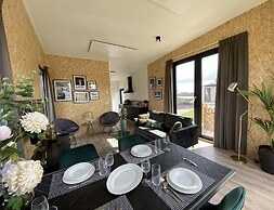 Bright Nature Chalet With Terrace