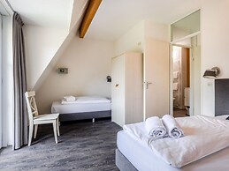 Restyled Villa With Sauna, 1km From the Beach