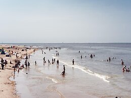 Comfortable Bungalow With Dishwasher, 1.5 km. From the Beach