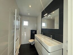 6-guest Stylish Chalet in De Rijp