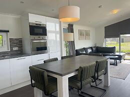 Modern Light Chalet 15km From Alkmaar
