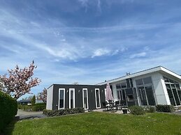Modern Light Chalet 15km From Alkmaar