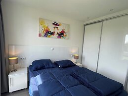 6-guest Stylish Chalet in De Rijp
