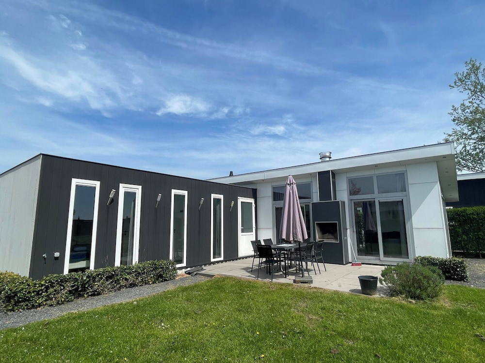 6-guest Stylish Chalet in De Rijp