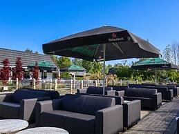 Nice Chalet With Beach at 600 m