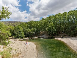 Apartment Near the River in Bize-minervois