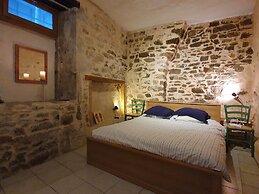 Apartment Near the River in Bize-minervois