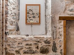 Apartment Near the River in Bize-minervois