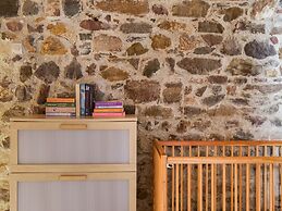 Apartment Near the River in Bize-minervois