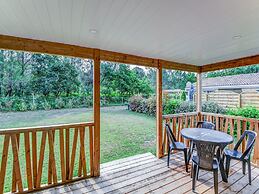 Secluded Chalet in Hourtin With Swimming Pool