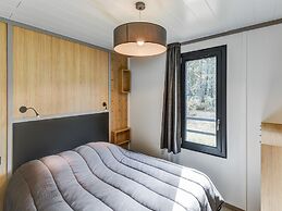 Secluded Chalet in Hourtin With Swimming Pool