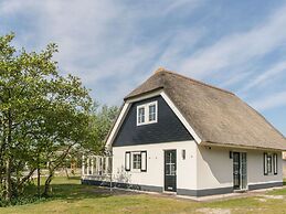 Thatched Villa With Dishwasher, on a Holiday Park, 1.5 km. From the Be