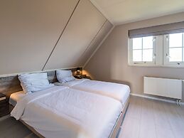 Thatched Villa With Dishwasher, on a Holiday Park, 1.5 km. From the Be