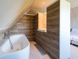 Thatched Villa With Dishwasher, on a Holiday Park, 1.5 km. From the Be