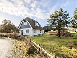 Thatched Villa Near the Beach