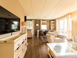 Thatched Villa With Dishwasher, on a Holiday Park, 1.5 km. From the Be