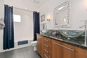 The Cozy Corner Retreat 15 min Walk to Old Town