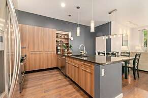 The Cozy Corner Retreat 15 min Walk to Old Town