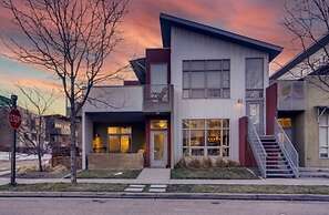 The Cozy Corner Retreat 15 min Walk to Old Town