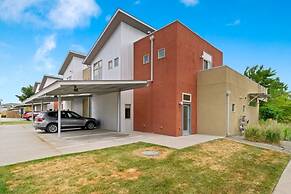 The Cozy Corner Retreat 15 min Walk to Old Town