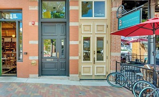 New! Modern Scandinavian Loft in Old Town Square