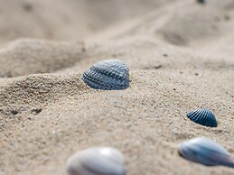 Luxury Dune Villa With Energy Station