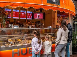 Wooden Chalet Near Three National Parks