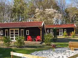 Wooden Chalet Near Three National Parks