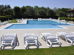 Belvilla by OYO Casara F10 - A2