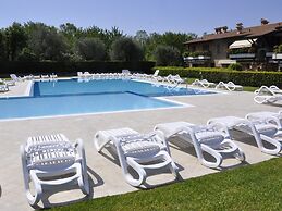 Belvilla by OYO Casara F10 - A2