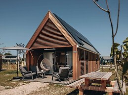 Modern Tiny House With Dishwasher, Beach at 500m