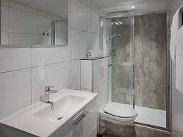 Modern Tiny House With Dishwasher, Beach at 500m