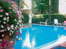 Belvilla by OYO Catalani Trilo