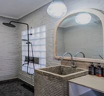 Marisan Villa by Betterplace