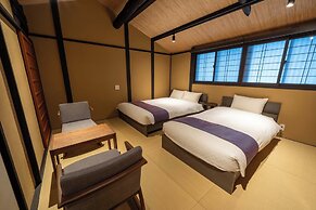 RESI STAY PALACE GATE