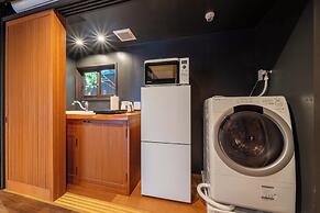 RESI STAY PALACE GATE