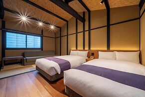 RESI STAY PALACE GATE