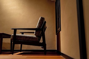 RESI STAY PALACE GATE