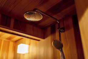 RESI STAY PALACE GATE